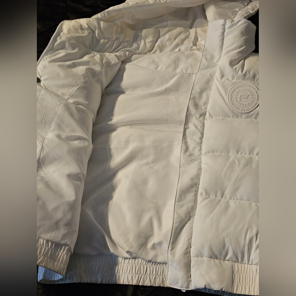 Fabletics Puffer - image 5